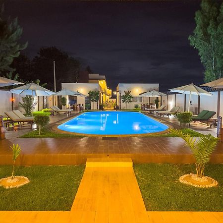 Bira Hotel Antsirabe Eksteriør billede