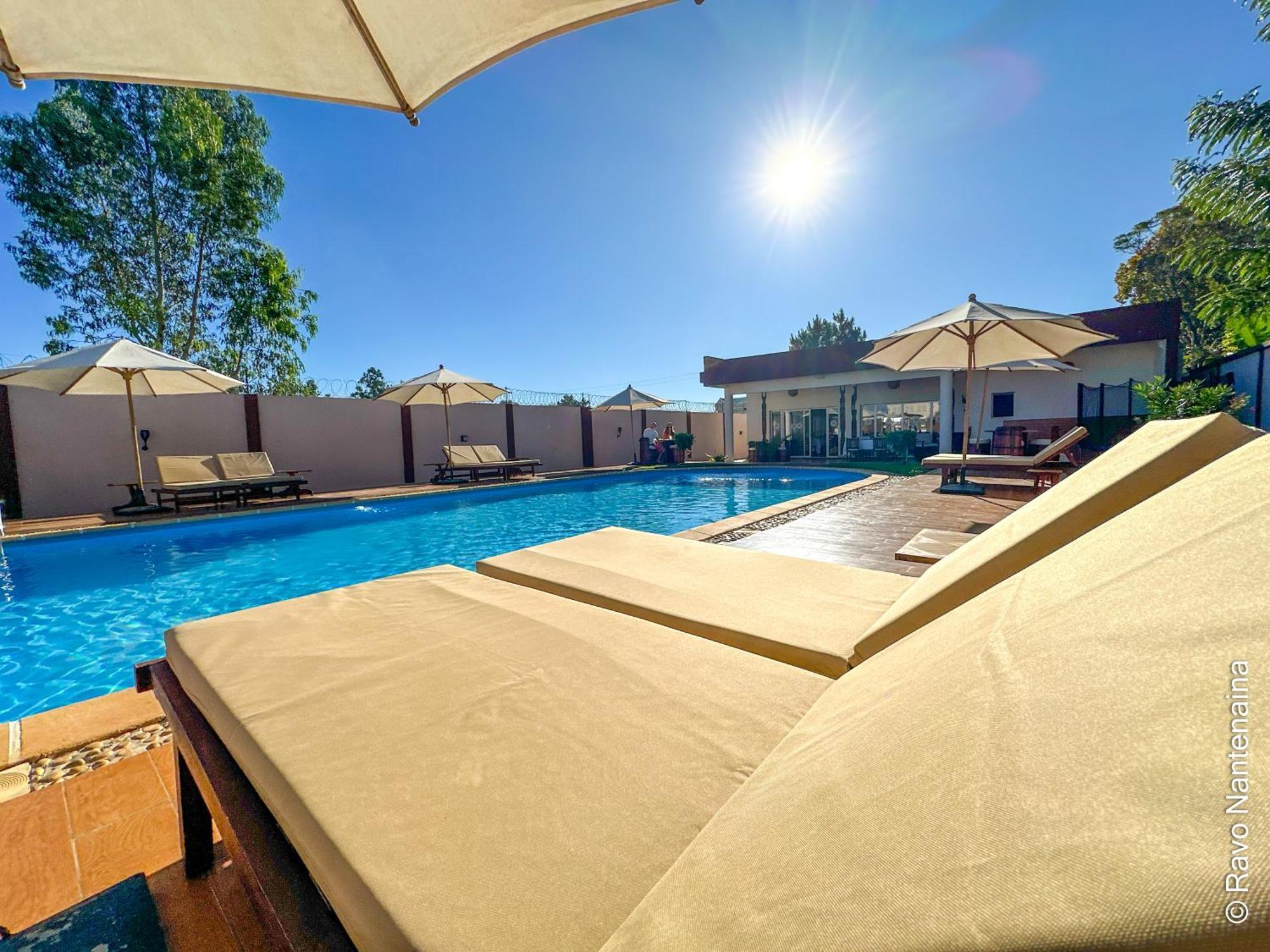 Bira Hotel Antsirabe Eksteriør billede