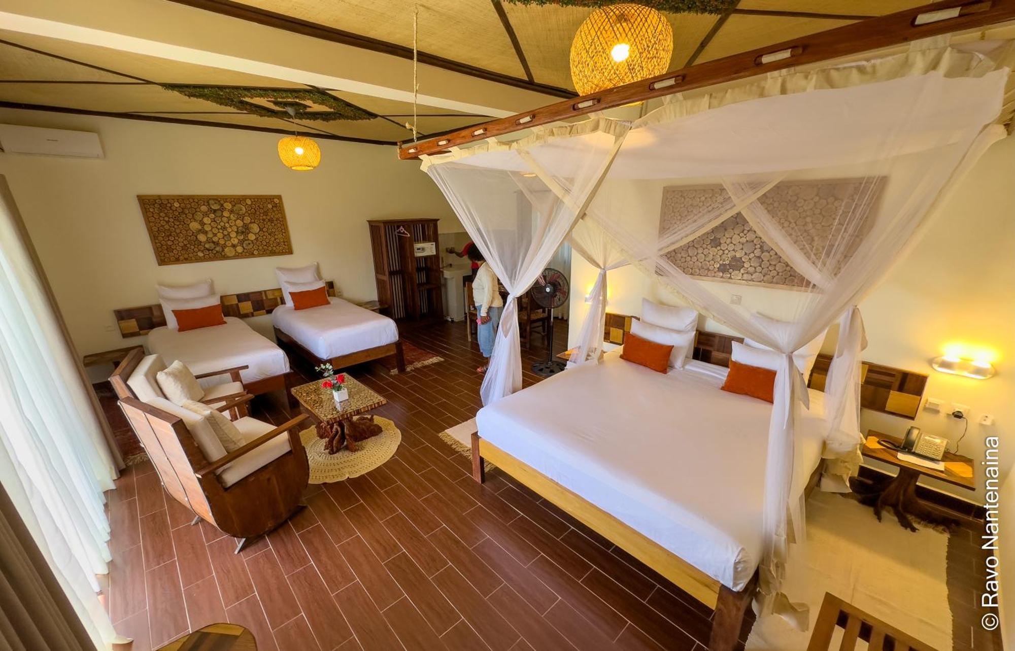 Bira Hotel Antsirabe Eksteriør billede