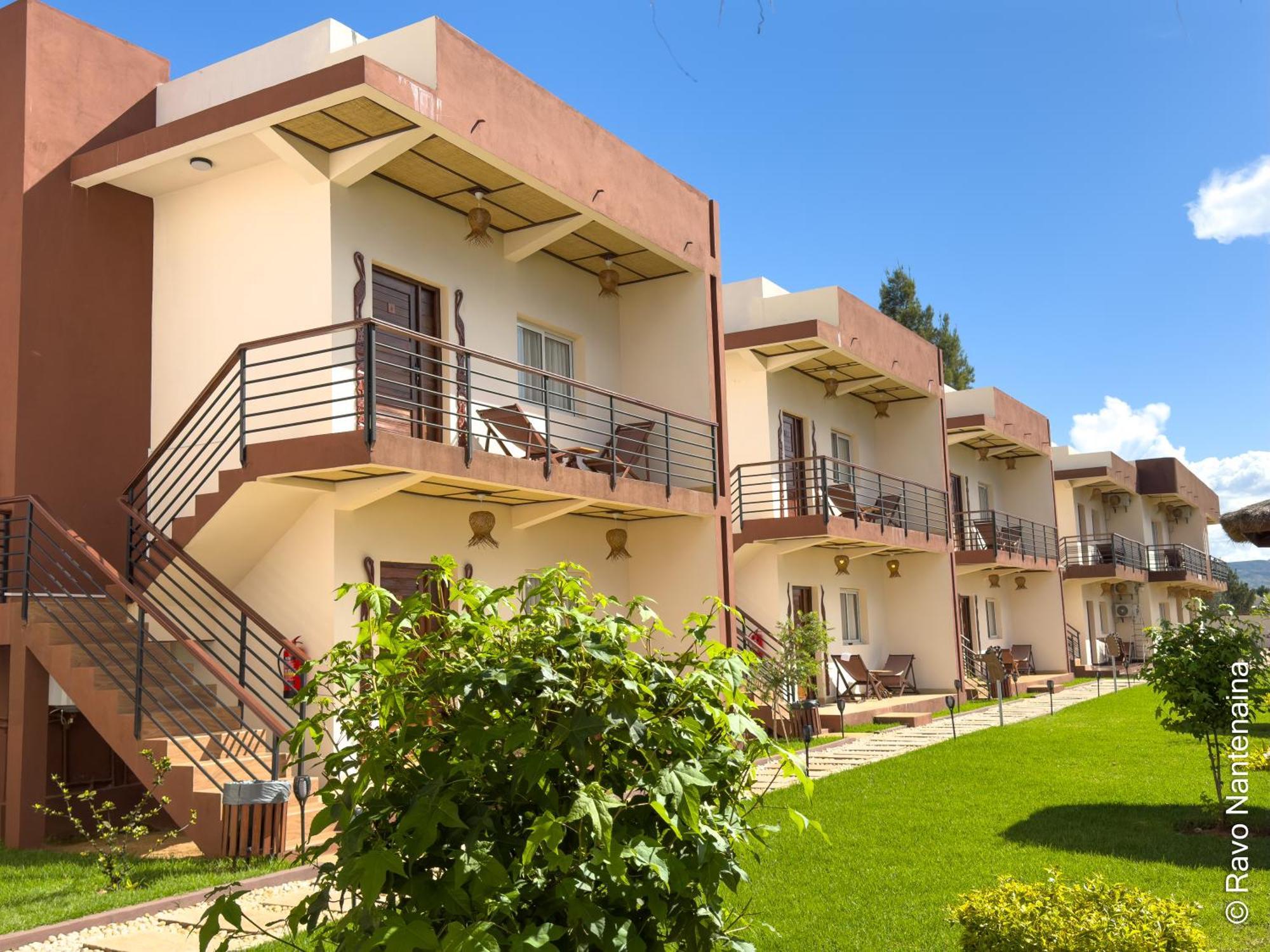 Bira Hotel Antsirabe Eksteriør billede