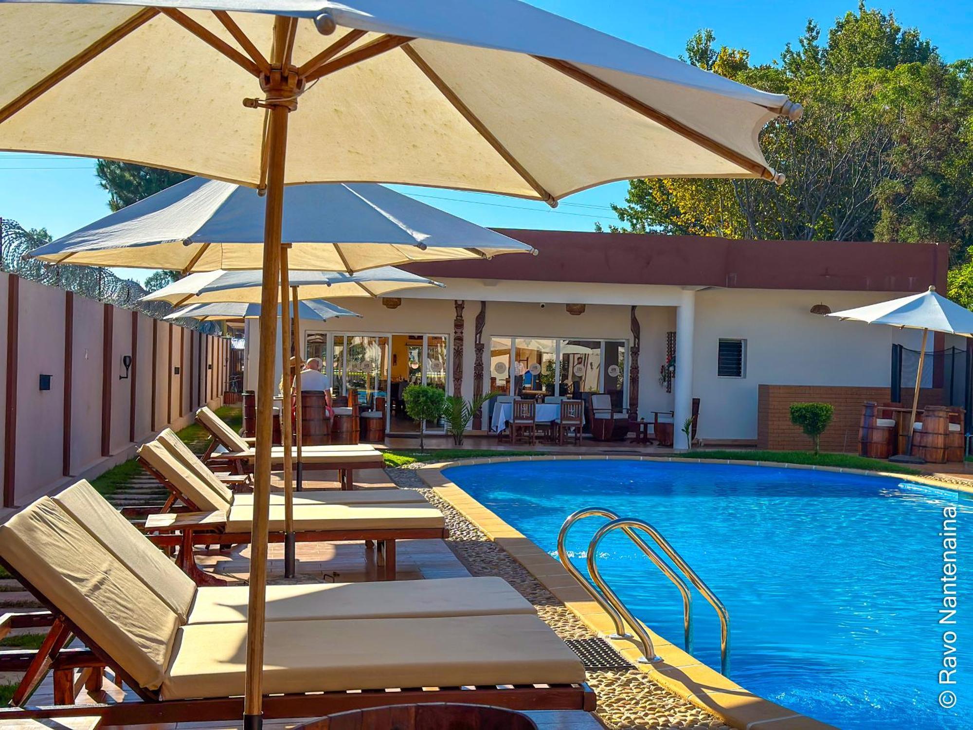 Bira Hotel Antsirabe Eksteriør billede