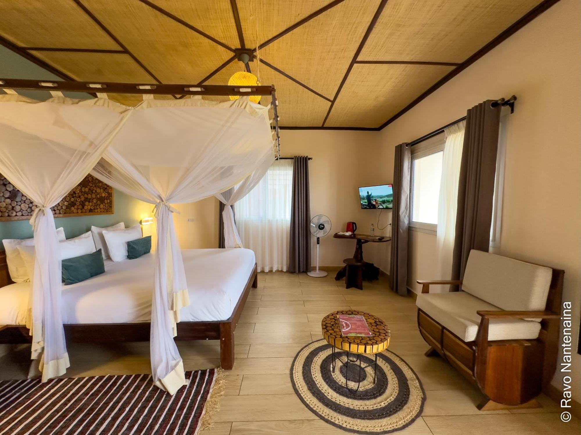 Bira Hotel Antsirabe Eksteriør billede